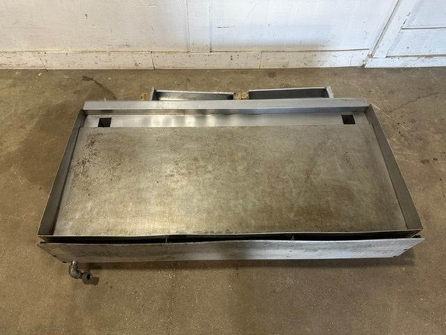 H.D COMMERCIAL N GAS 60"W COUNTERTOP GRIDDLE, 14"H x 60"W x 32"D
