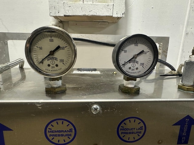 "N2U N2C" HIGH VOLUME NITROGEN GENERATOR W/BUILT IN GAS BLENDER,1758 hrs
