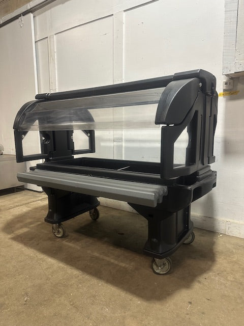 "CAMBRO VBRL5" 4 PANS DOUBLE SIDED ICE BED BUFFET/SALAD BAR W/ FOLDABLE SNEEZE GUARDS