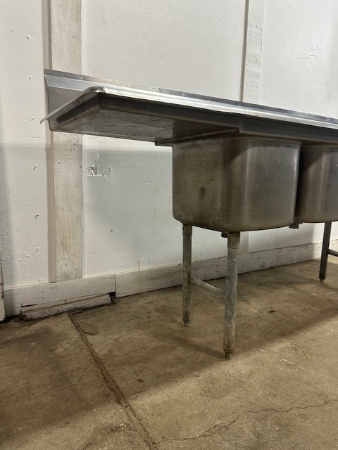 HEAVY DUTY COMMERCIAL  STAINLESS STEEL 3 COMPARTMENT SINK 44x93x22.5, 17 GAUGE, HOT/COLD FAUCET