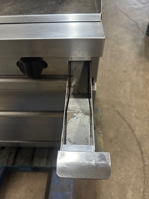 "HOBART" NATURAL GAS 2 BURNER RANGE WITH OVEN AND 24 INCH GRIDDLE