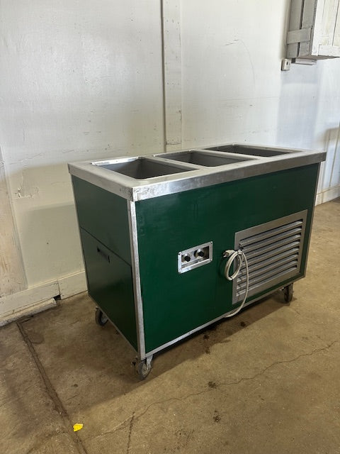 "CUSTOM BUILT"HD COMMERCIAL 2 HOT WELL AND 1 REFRIGERATED WELL SERVING TABLE 1PH