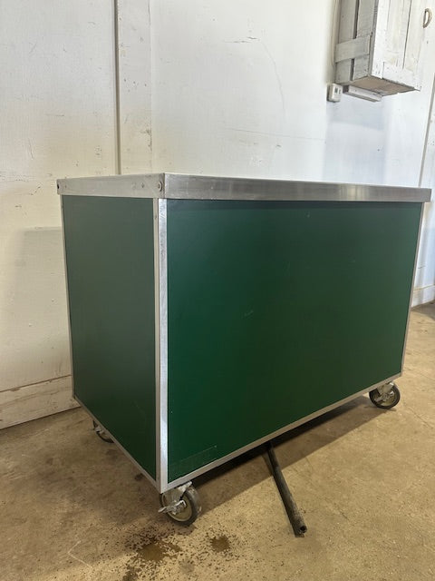 "CUSTOM BUILT"HD COMMERCIAL 2 HOT WELL AND 1 REFRIGERATED WELL SERVING TABLE 1PH