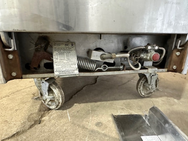 "JADE PRODUCT JSR 246T-24"COMMERCIAL 24"W GRIDDLE W/OVEN AND FRY TOP, 24000 BTU
