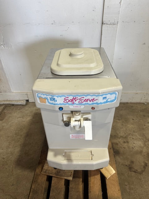 "TAYLOR 142-12" COUNTER TOP 1 PH AIR COOL SOFT SERVE ICE CREAM MACHINE, 115V