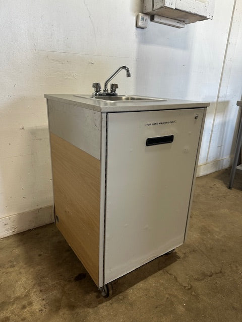 "CUSTOM BUILT" COMMERCIAL PORTABLE HAND WASH SINK W/EeMAX WATER HEATET TANK