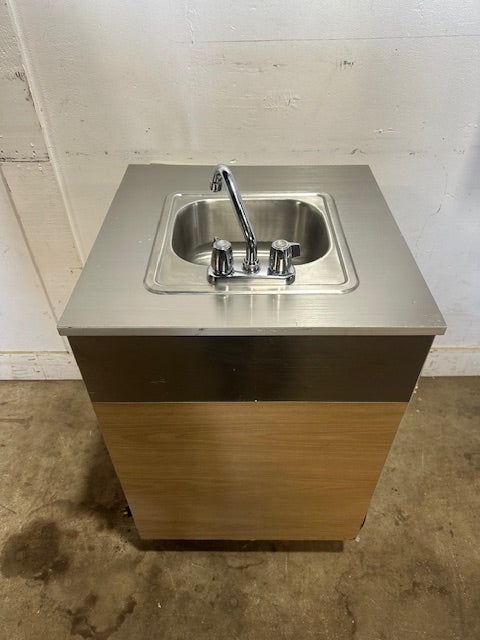 "CUSTOM BUILT" COMMERCIAL PORTABLE HAND WASH SINK W/EeMAX WATER HEATET TANK