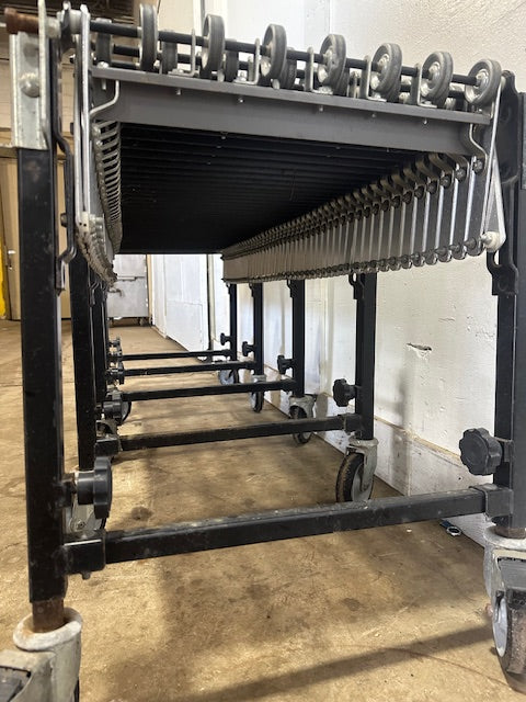 "BEST FLEX 200"SKATE WHEEL CONVEYOR 67"L x 31"H (COMPRESS) -198"L x 48"H(EXPAND)