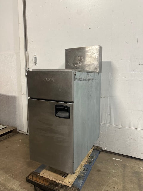 "ANETS SLG 40" N GAS COMMERCIAL DEEP FRYER ON LEGS, 40LBS 90,000BTU