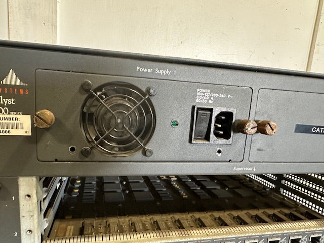 CISCO SYSTEMS W5-C5000 CATALYST 5000 SERIES 5 SLOT CHASSIS W/ 2 NETWORK SWITCHES