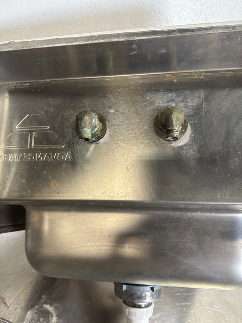 "ADVANCE TABCO" STAINLESS STEEL WALL MOUNTED HAND WASH SINK, 19x17 1/8"x15 1/8"