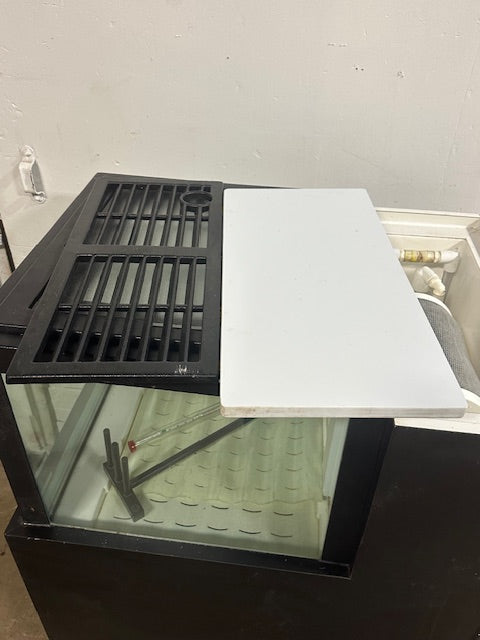 MARINELAND ML 23 REFRIGERATED 55 GAL LIVE SEAFOOD DISPLAY/HOLDING SYSTEM DISPLAY