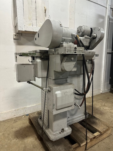 T&M MAJESTIC G 14 UNIVERSAL CYLINDRICAL GRINDER,460V,SPINDLE MOTOR 440V,3300 RPM;