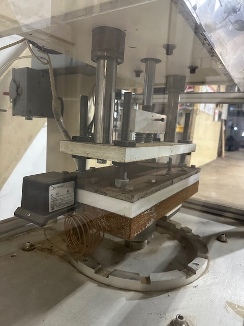 SONIC EASE INC. M/C #1334 INDUSTRIAL PNEUMATIC C-FRAME HOT PLATE SEALER MACHINE
