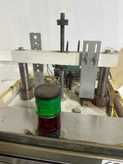 SONIC EASE INC. M/C #1334 INDUSTRIAL PNEUMATIC C-FRAME HOT PLATE SEALER MACHINE