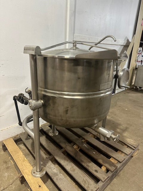 CLEVELAND KDL-40T COMMERCIAL H.D. STAINLESS STEEL 40 GALLON DIRECT STEAM KETTLE