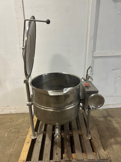 CLEVELAND KDL-40T COMMERCIAL H.D. STAINLESS STEEL 40 GALLON DIRECT STEAM KETTLE