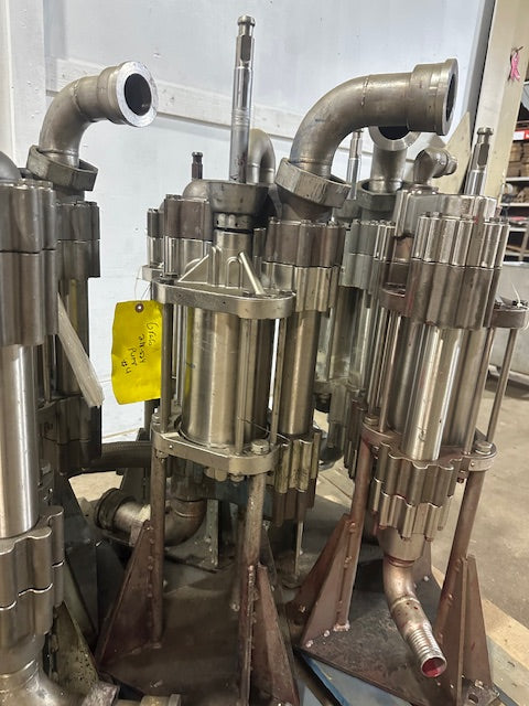 LOT OF 6 INDUSTRIAL GRACO 218-524 STAINLESS STEEL DISPLACEMENT PUMPS