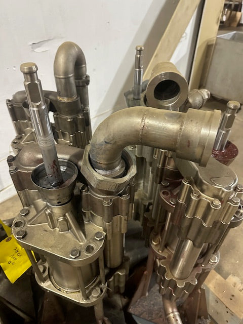 LOT OF 6 INDUSTRIAL GRACO 218-524 STAINLESS STEEL DISPLACEMENT PUMPS