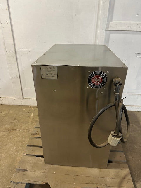 NEVO CORP CTO-1 ELECTRIC 3PH COOK AND HOLD OVEN w/ 4 WIRE RACKS INCLUDED