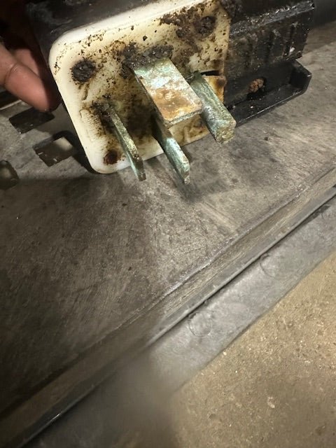 ACCUTEMP EGF2083A3608 ELECTRIC 3PH COMMERCIAL THERMOSTATIC STEAM CHAMBER GRIDDLE - Second Life - Equipment - collection_name