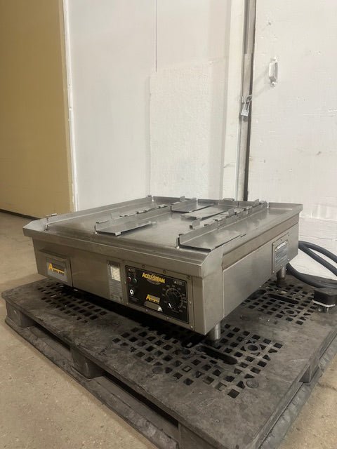 ACCUTEMP EGF2083A3608 ELECTRIC 3PH COMMERCIAL THERMOSTATIC STEAM CHAMBER GRIDDLE - Second Life - Equipment - collection_name