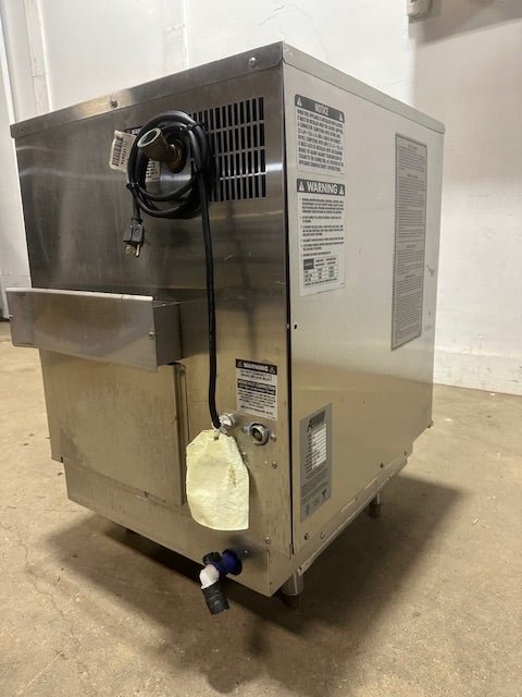 ACCUTEMP P61201E060 COUNTERTOP 60,000 BTU 6 PAN LP GAS BOILERLESS STEAMER - Second Life - Equipment - collection_name