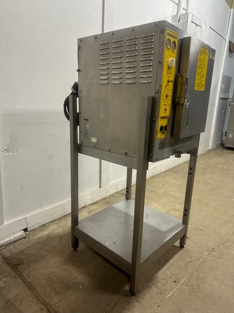 ACCUTEMP STEAM N HOLD 240D6 - 300 ELECTRIC 1ph COUNTERTOP CONVECTION STEAMER - Second Life - Equipment - collection_name