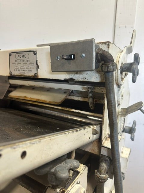 "ACME 8"COMMERCIAL DOUGH ROLLER SHEETER WITH 12"W PRESS PLATES, 115V 1PH - Second Life-Equipment-collection_name