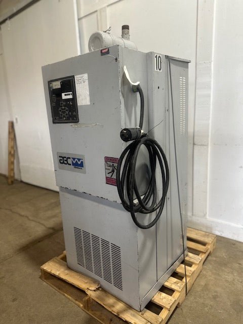 AEC WHITLOCK WD - 30 DESICCANT RESIN DRYER 30CFM 460 3ph - Second Life - Equipment - collection_name