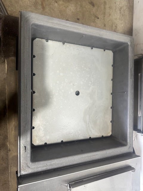 "A.J ANTUNES - ROUNDUP DFWT - 100CF"120V S.S 2/3 PAN SIZE FOOD WARMER/STEAMER (CT) - Second Life - Equipment - collection_name