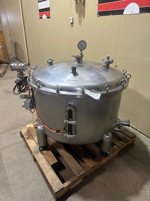 "ALL S.S PRESSURE TANK WITH VALVES AND PRESSURE GUIDE - Bargains R Ours - #collection_name#