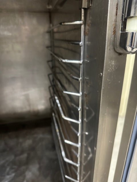 ALTO SHAAM OVEN WITH 8 RACKS ON TOP - BOTTOM NO DOOR OR RACKS MODEL 1000 - UP/P - Bargains R Ours - #collection_name#