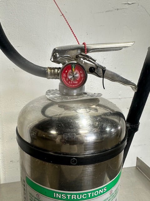 "Amerex 260" 6 Liter Class K Wet Chemical Fire Extinguisher for Kitchen Use - Second Life - Equipment - collection_name