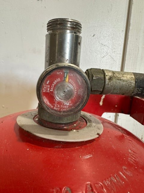 "AMEREX MODEL KP375" 3.75 GALLON WET CHEMICAL FIRE SUPPRESSION SYSTEM - Second Life-Equipment-collection_name