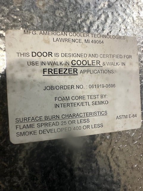 "AMERICAN COOLER" COMMERCIAL 82"x42.5" WALK - IN COOLER/FREEZER DOOR W/KICK PLATE - Second Life - Equipment - collection_name