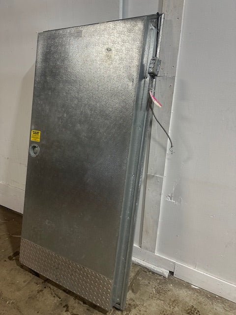 "AMERICAN COOLER" COMMERCIAL 82"x42.5" WALK - IN COOLER/FREEZER DOOR W/KICK PLATE - Second Life - Equipment - collection_name