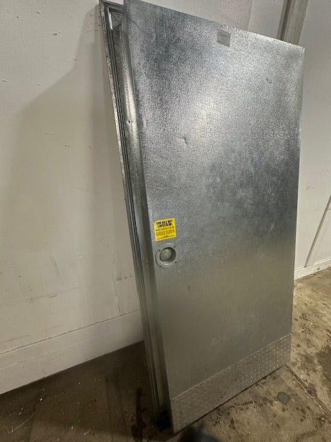 "AMERICAN COOLER" COMMERCIAL 82"x42.5" WALK - IN COOLER/FREEZER DOOR W/KICK PLATE - Second Life - Equipment - collection_name