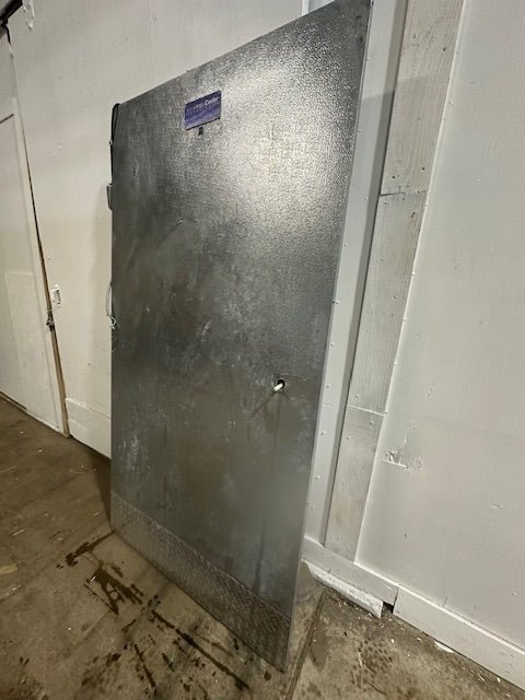 "AMERICAN COOLER" COMMERCIAL 82"x42.5" WALK - IN COOLER/FREEZER DOOR W/KICK PLATE - Second Life - Equipment - collection_name