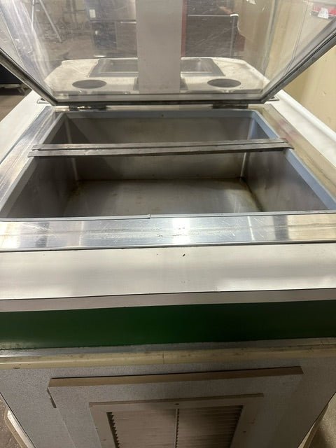 CAMBRO PORTABLE BAR W/ REMOVABLE SPEED RAIL ICE BIN 8 SLOT SHELVING COMPARTMENTS - Bargains R Ours - #collection_name#