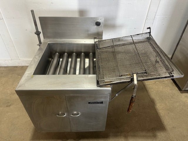 "ANETS BFF24x24 - B" COMMERCIAL 24"x24" NATURAL GAS DONUT FRYER, 62500BTU/HR - Second Life - Equipment - collection_name