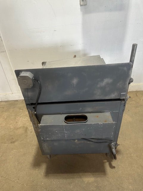 "ANETS BFF24x24 - B" COMMERCIAL 24"x24" NATURAL GAS DONUT FRYER, 62500BTU/HR - Second Life - Equipment - collection_name