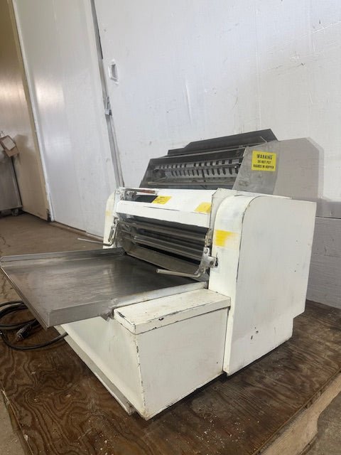 "ANETS MDR - 6C"COMMERCIAL DOUBLE PASS DOUGH ROLLER (COUNTER TOP) 1PH, 115V - Second Life - Equipment - collection_name