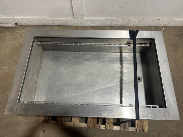 "APW WYOTT CW - 3" Three Pan Drop - In Refrigerated Cold Food Well Unit, 115V, 1PH - Second Life - Equipment - collection_name