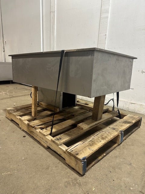 "APW WYOTT CW - 3" Three Pan Drop - In Refrigerated Cold Food Well Unit, 115V, 1PH - Second Life - Equipment - collection_name