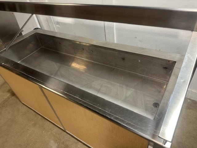 "ATLAS 8LC - 5 - RM - BU"COMMERCIAL REFRIGERATED BUFFET TABLE WITH STORAGE CABINET,1PH - Second Life - Equipment - collection_name
