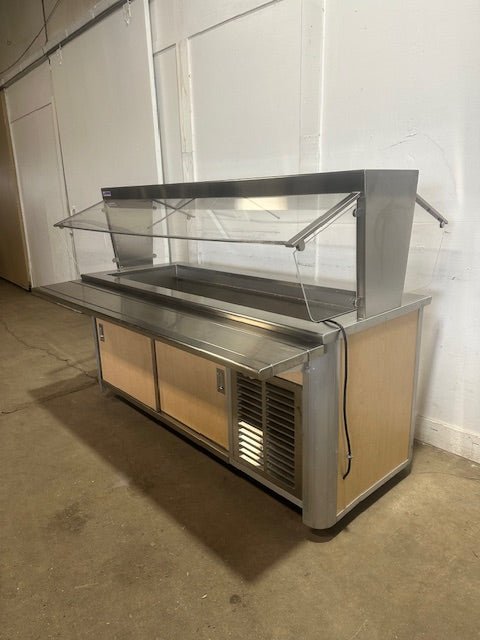 "ATLAS 8LC - 5 - RM - BU"COMMERCIAL REFRIGERATED BUFFET TABLE WITH STORAGE CABINET,1PH - Second Life - Equipment - collection_name