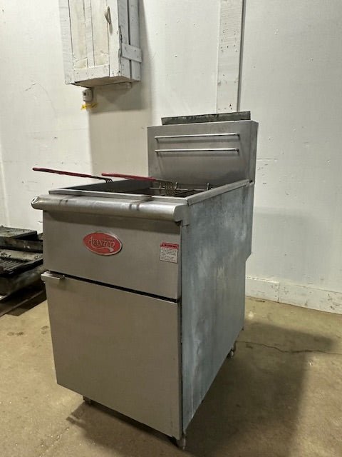 "AVANTCO FF510N"N GAS COMMERCIAL DEEP FRYER W/BASKETS 70 - 100 LBS 150,000BTU - Second Life - Equipment - collection_name