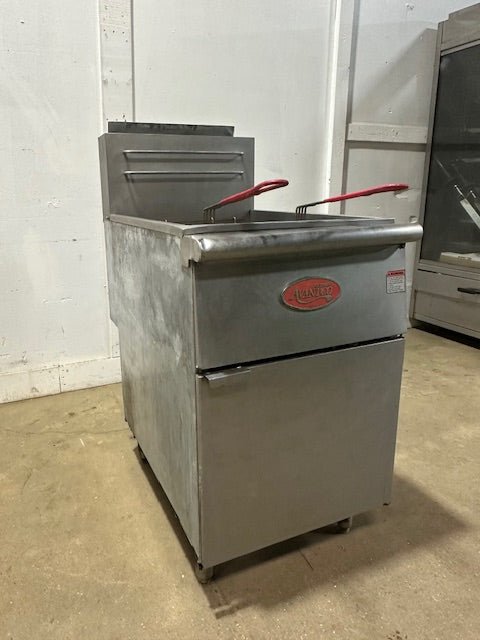 "AVANTCO FF510N"N GAS COMMERCIAL DEEP FRYER W/BASKETS 70 - 100 LBS 150,000BTU - Second Life - Equipment - collection_name