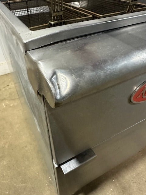 "AVANTCO FF510N"N GAS COMMERCIAL DEEP FRYER W/BASKETS 70 - 100 LBS 150,000BTU - Second Life - Equipment - collection_name